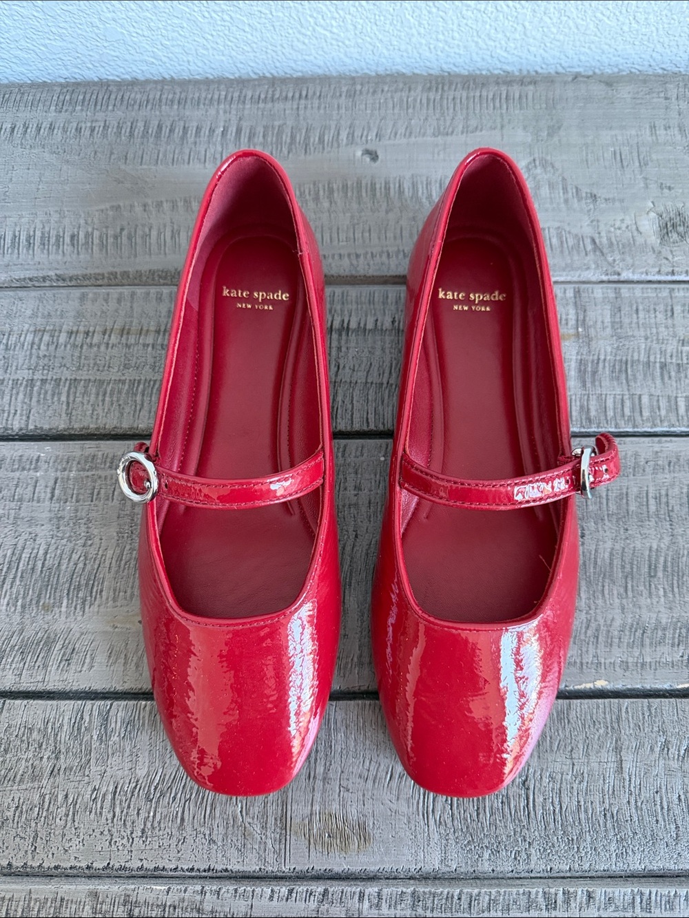 kate spade Halo Crinkled Red Patent Leather Mary Jane Flats NWOB - Picture 5 of 5
